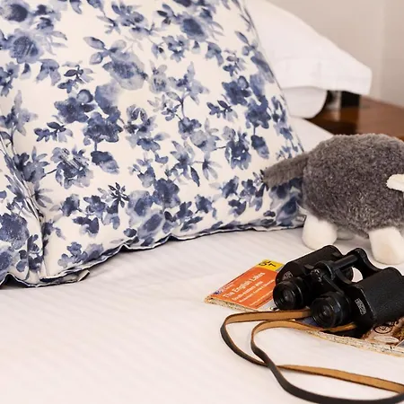 Guest house Norwood House 4*