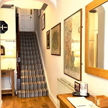 Guest house Norwood House 4*