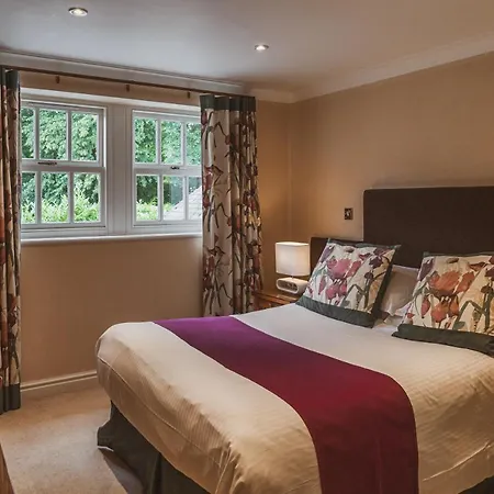 Briery Wood Hotel