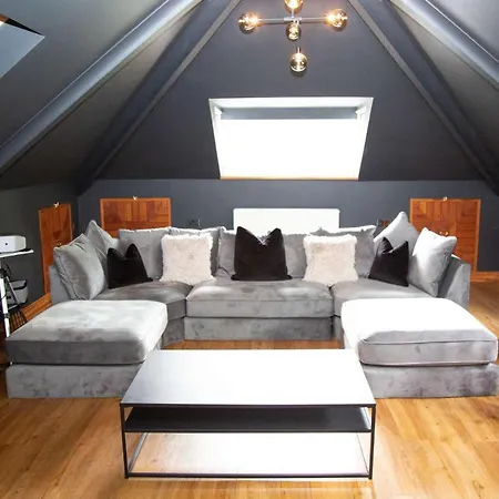 Holiday home Millbrook