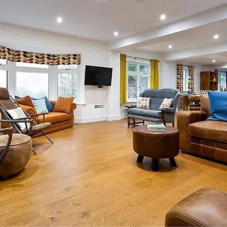 Wynford Holiday home *