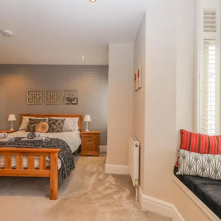 Holiday home Rossett Holme