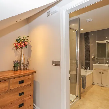 Rossett Holme Holiday home *