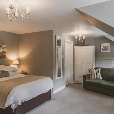 Briery Wood Hotel 4*