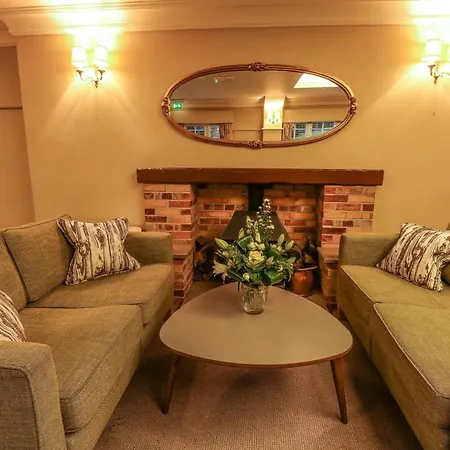 Briery Wood Hotel
