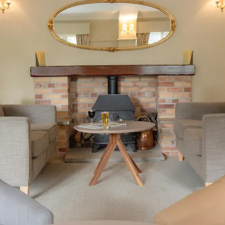 Hotel Briery Wood 4*