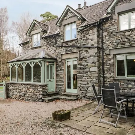 Scandale * Ambleside