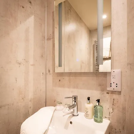 Fell Hotel 4*