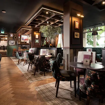 The Waterhead Inn- The Collection Group 4*