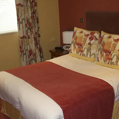 Hotel Briery Wood 4*