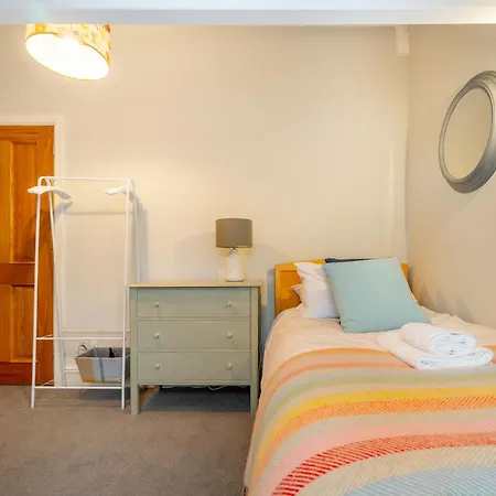 Oakroyd Holiday home *