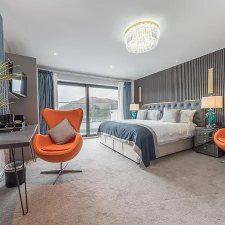 Hotel & - Stylish With Breathtaking Views - Longer, Save