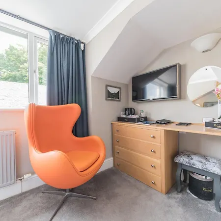 & - Stylish With Breathtaking Views - Longer, Save 4* Ambleside