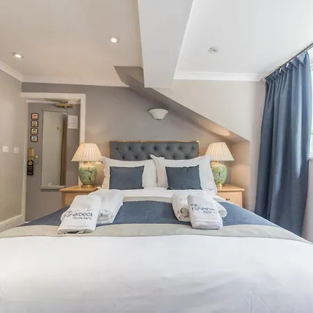 & - Stylish With Breathtaking Views - Longer, Save Ambleside