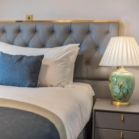 & - Stylish With Breathtaking Views - Longer, Save Hotel