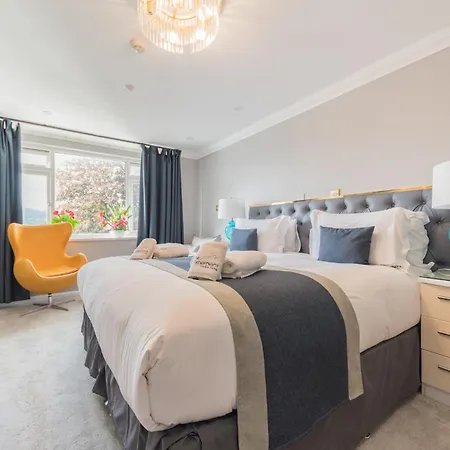 Hotel & - Stylish With Breathtaking Views - Longer, Save