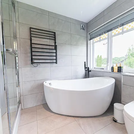& - Stylish With Breathtaking Views - Longer, Save 4*