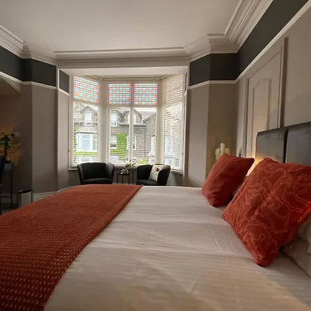 3 Cambridge Ambleside