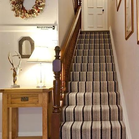 Guest house Norwood House 4*