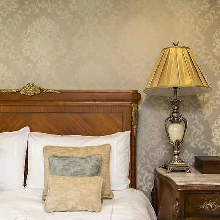 Nanny Brow Hotel
