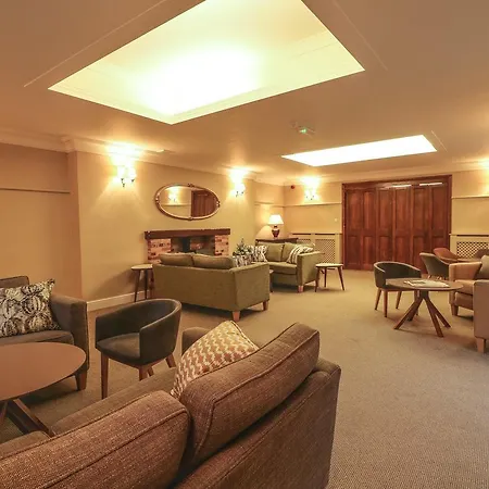 Briery Wood 4*