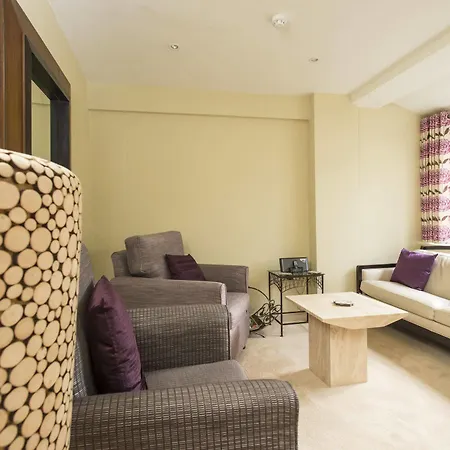Nanny Brow Hotel