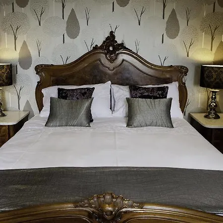 Nanny Brow Hotel