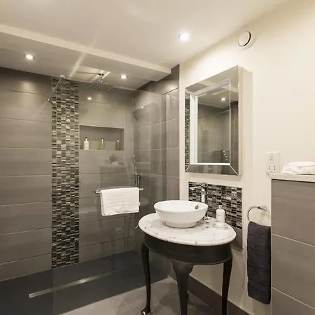Nanny Brow Hotel 5*