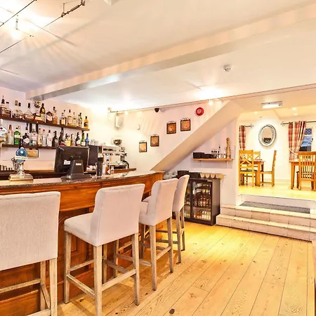 Acomodação com café da manhã  Log House Ambleside