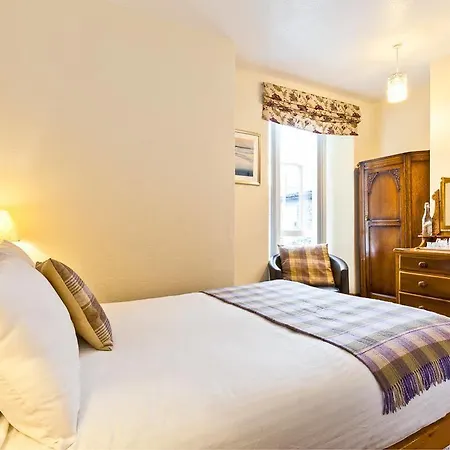 Guest house 3 Cambridge 4*