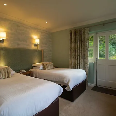 Briery Wood Hotel