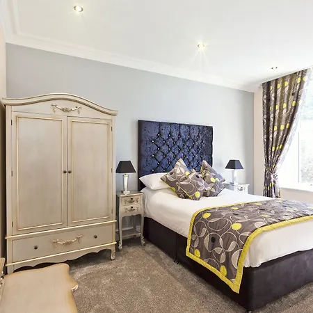 Diamond Boutique Adults Only 5*