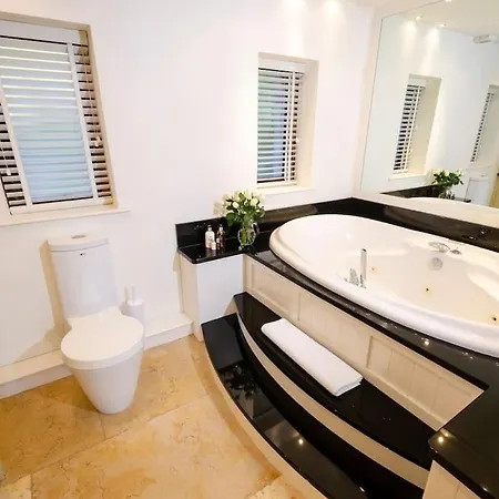 River House, Clappersgate, *