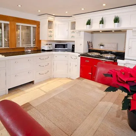 Holiday home River House, Clappersgate,