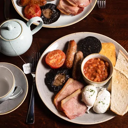 Wateredge Inn- The Collection Group Inn 4*
