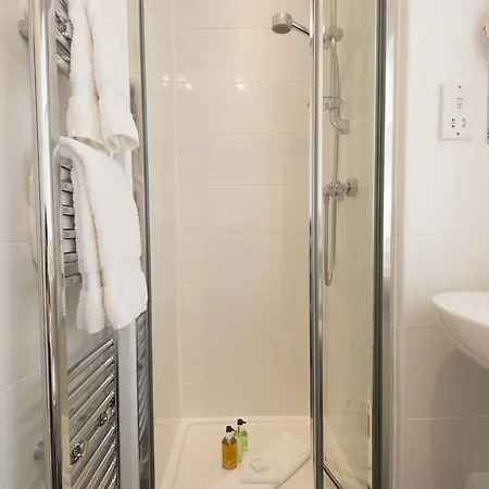 Rysdale Guest house 4*