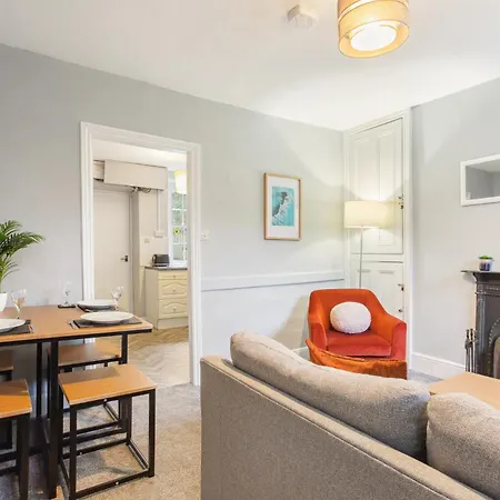 Brathay Hall - Brathay Trust Guest house Ambleside