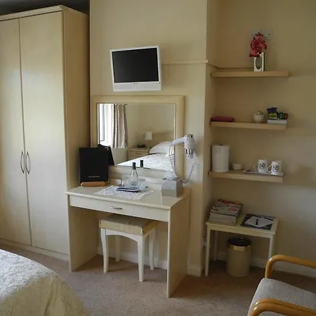 Ambleside Lodge Bed & Breakfast 4*