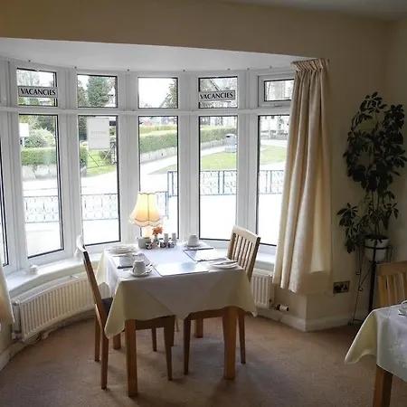 Bed & Breakfast Ambleside Lodge 4*