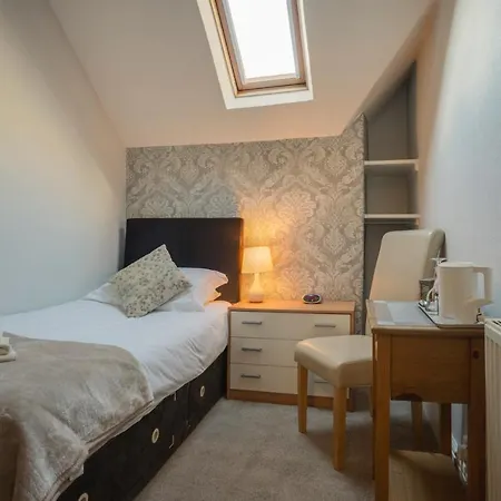 Guest house Lyndale 3*